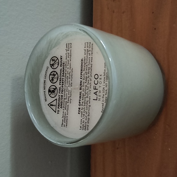 LAFCO New York Fresh Cut Gardenia Candle - Picture 4 of 4